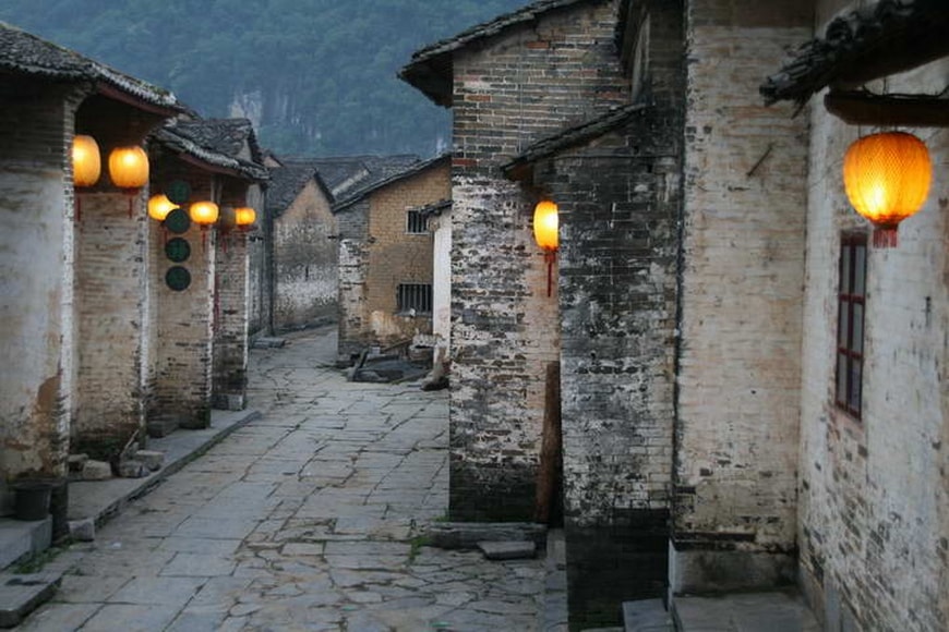 Yangshuo Mountain Retreat Village Tours