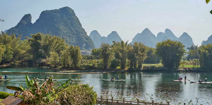 Spectacular views of the Yulong River from your oversized private balcony. The best of Yangshuo family acocmmodation.