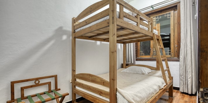 Perfect for Yangshuo family rooms, these bunk beds are a favorite of returning guests to Yangshuo Mountain Retreat.