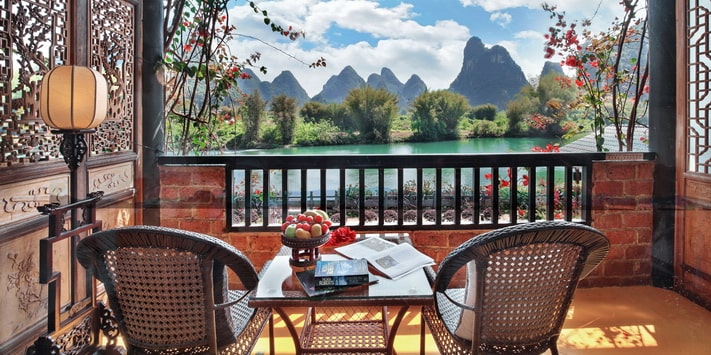 Yangshuo Mountain Retreat Yulong River queen rooms - best among Yangshuo hotels.